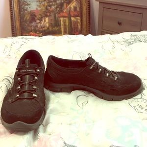 Sketchers Slide-on black shoes